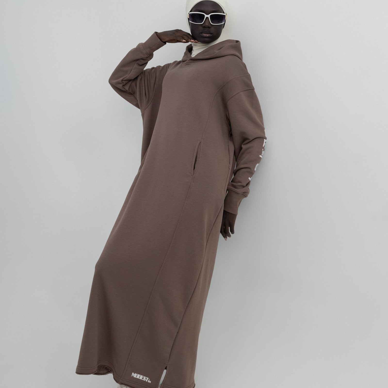 Tesettür maxi kapüşonlu uzun tunik