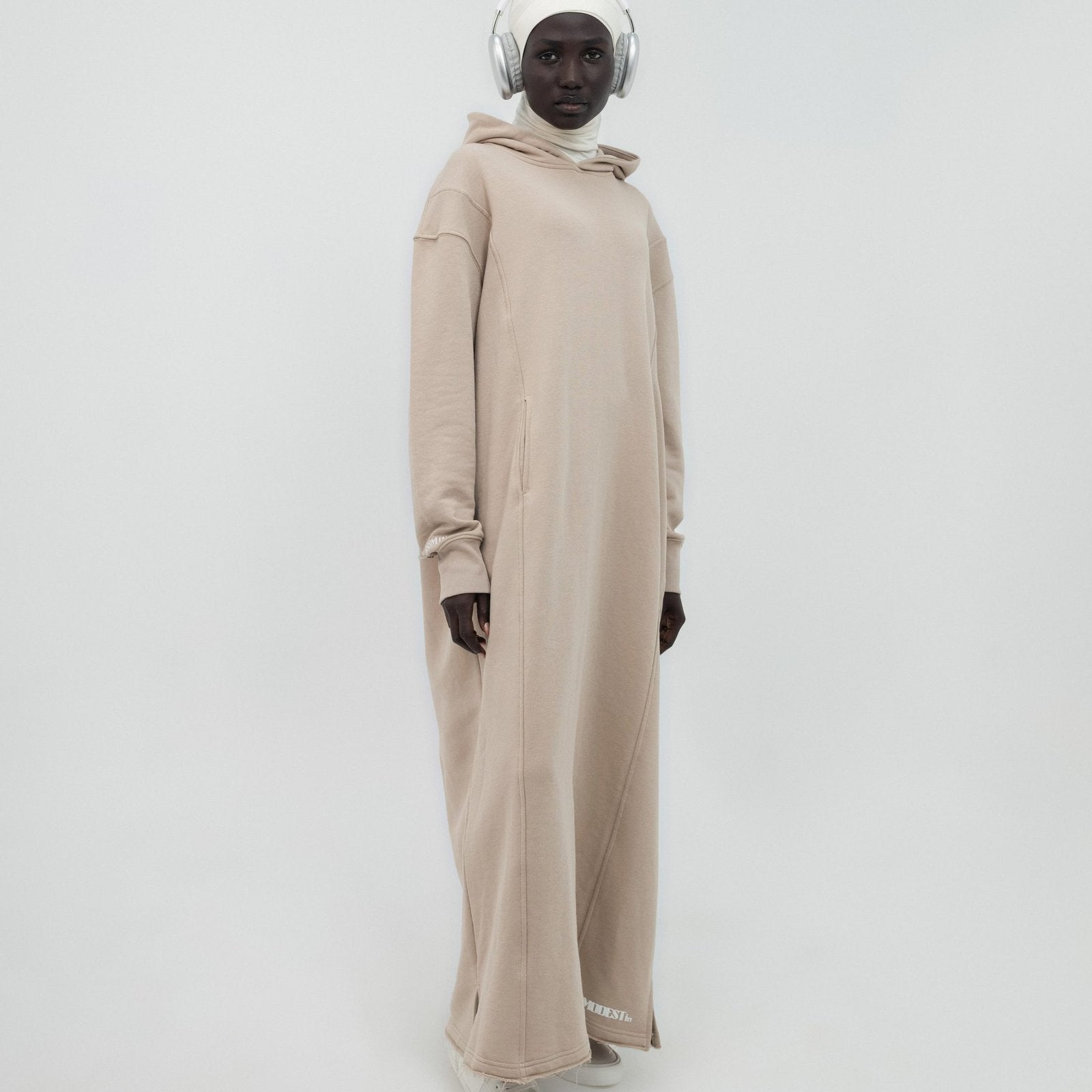 Tesettür maxi kapüşonlu uzun tunik