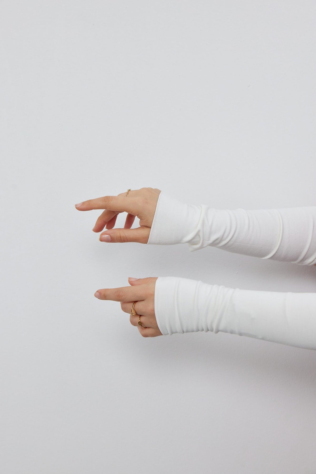 Lycra Elbow-Length Arm Cuffs – white, close-up detail
