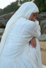 White Lace Flowing Abaya - Image 9