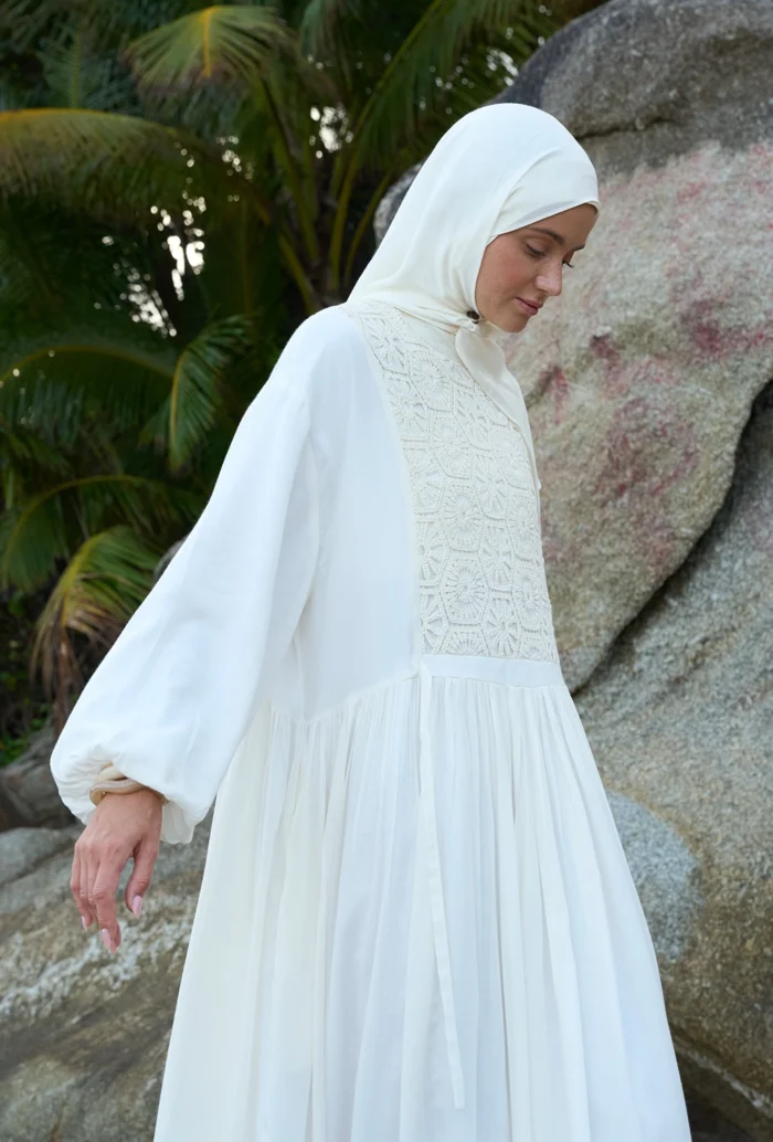Beyaz Dantelli Ferah Abaya - Görsel 6